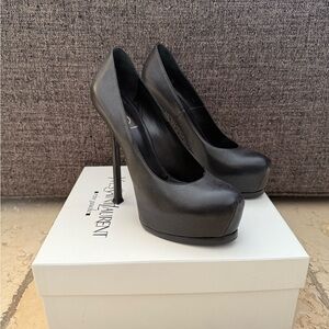 Saint Laurent Classic Black Heels
